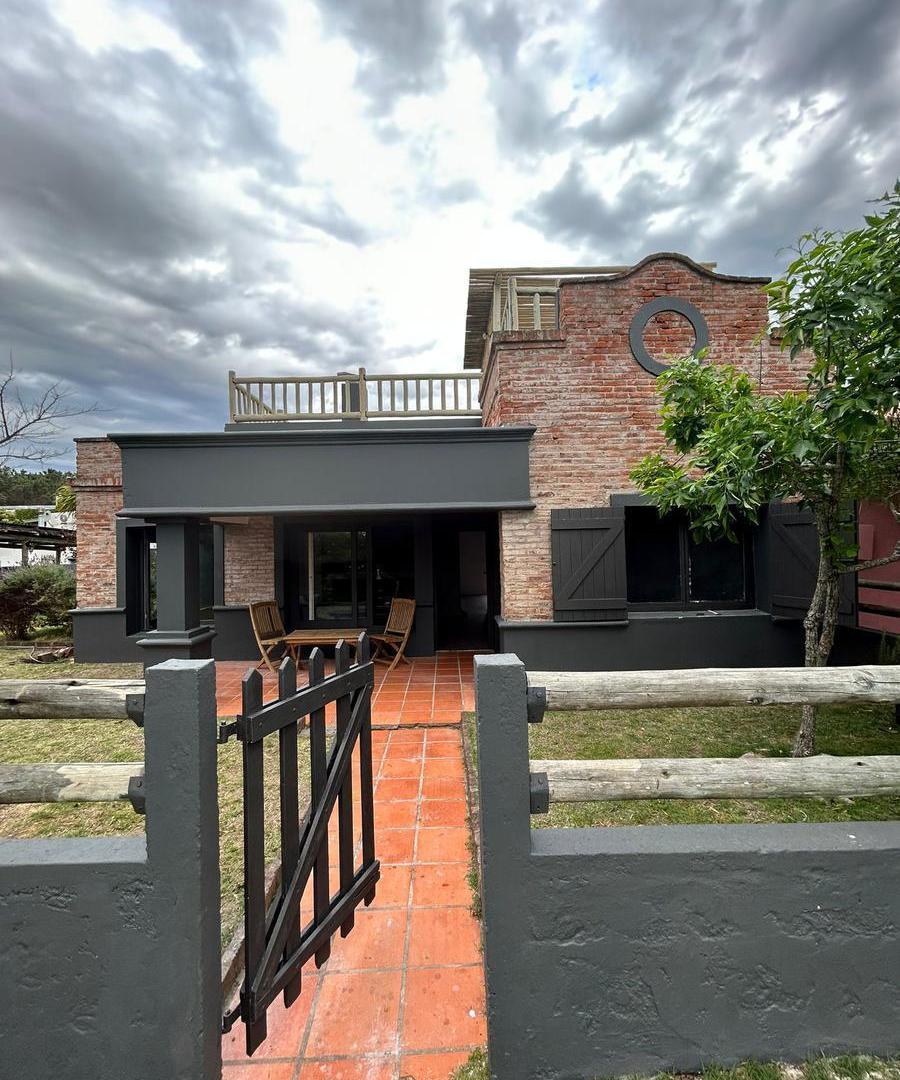 Casa en Manantiales