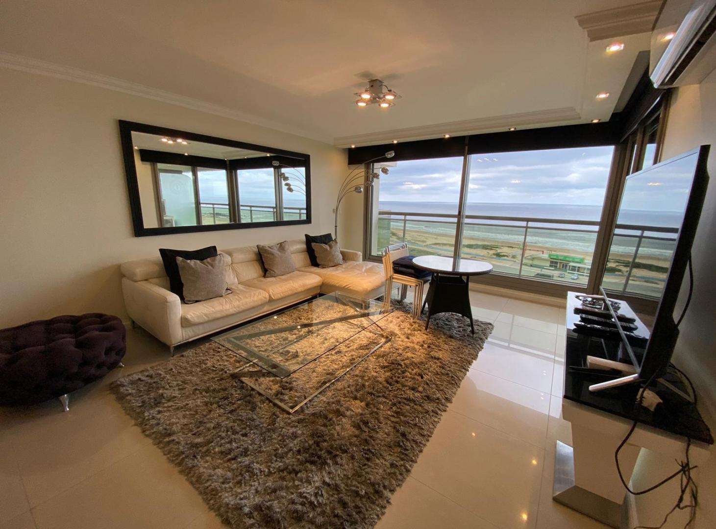 Departamento en Playa Brava