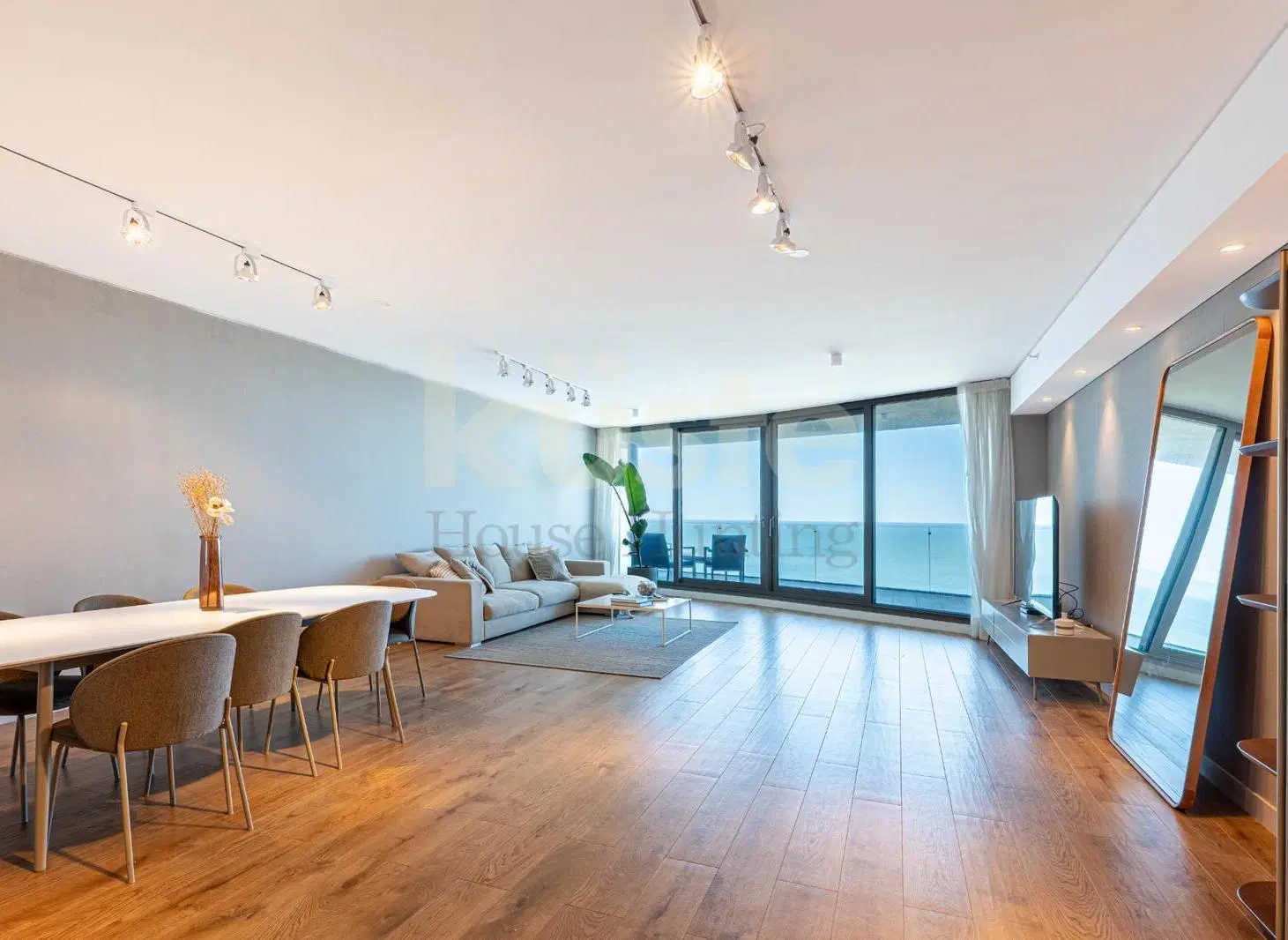 Aparatamento en Venta y Alquiler Trump Tower en Playa Brava 3