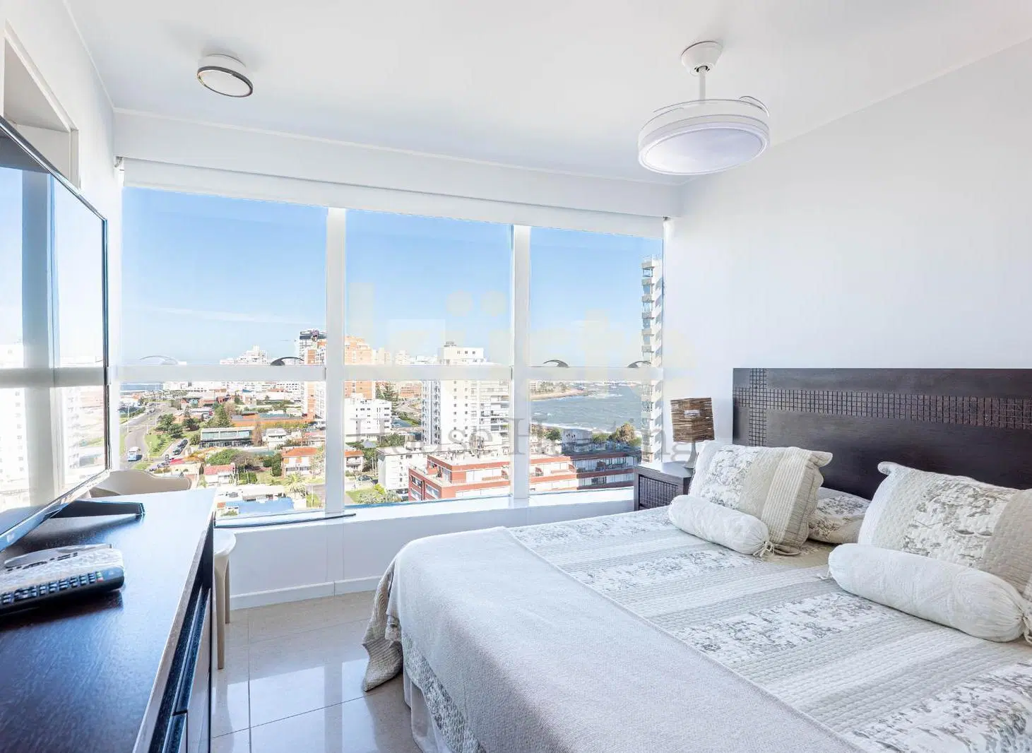 Apartamento En Venta Alexander Collection 3 Dormitorios Dependencia 2