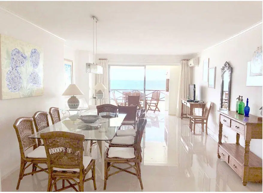 Precioso apartamento en frente a Bikini Manantiales 1