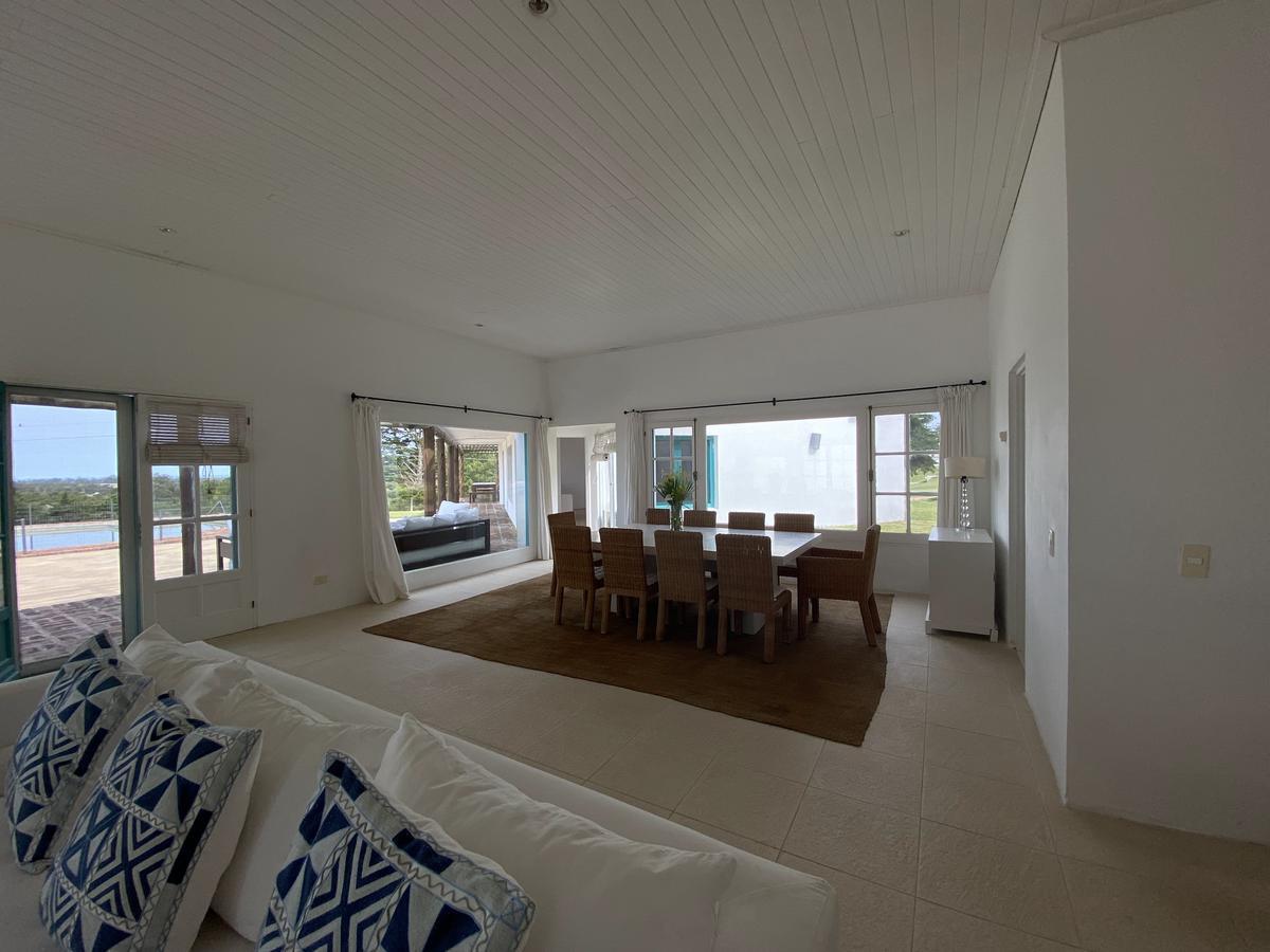 Foto de Casa de 4 dormitorios en Ruta 104, imagen 3