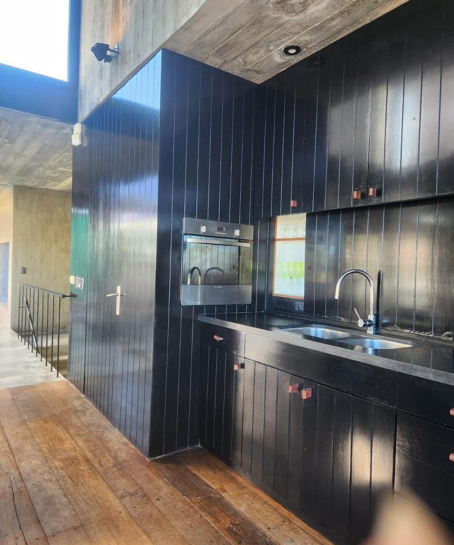 Foto de Casa en Venta en La Barra con Vista al Mar – 280 m², 3 Plantas, imagen 3