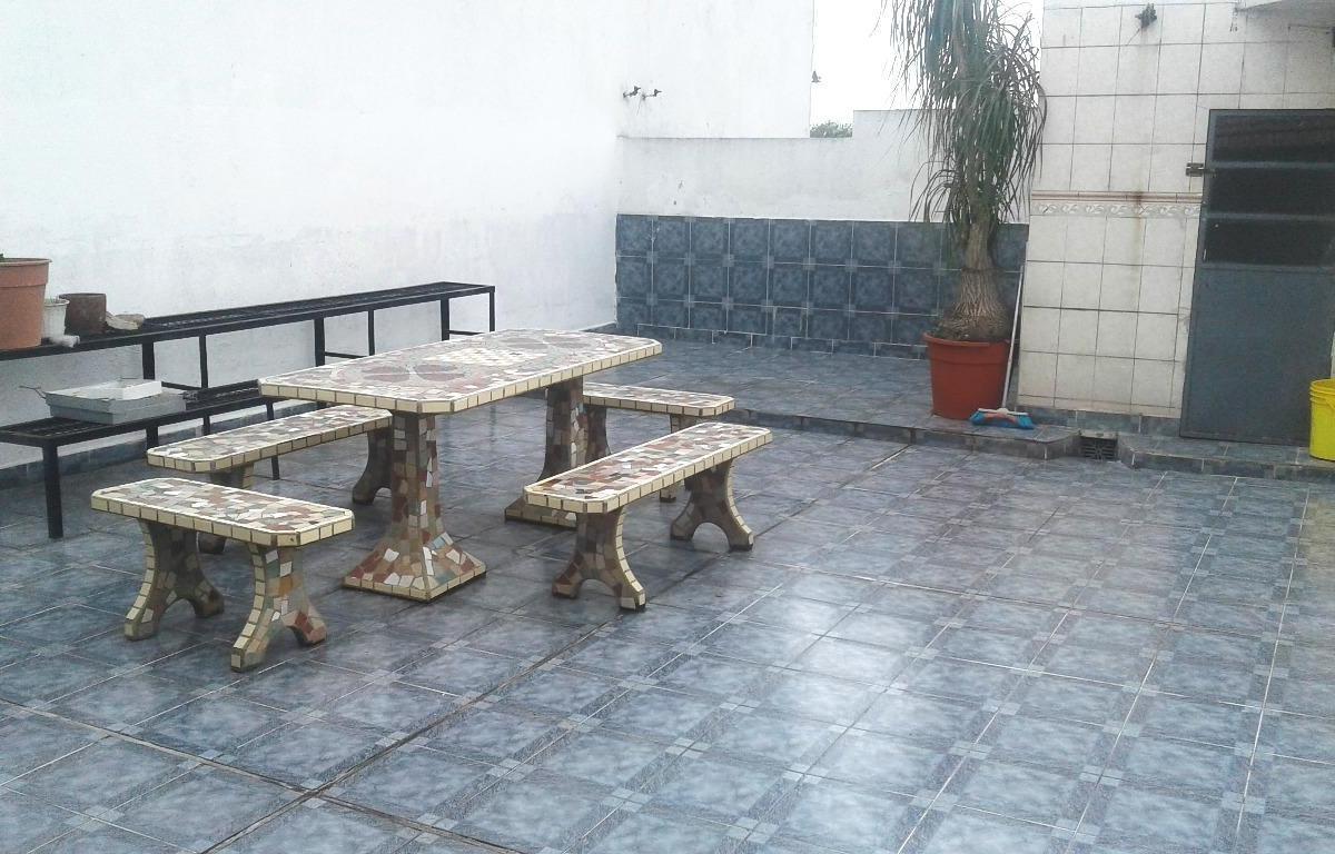 Venta Deposito con Vivienda Oficina en Flores 4