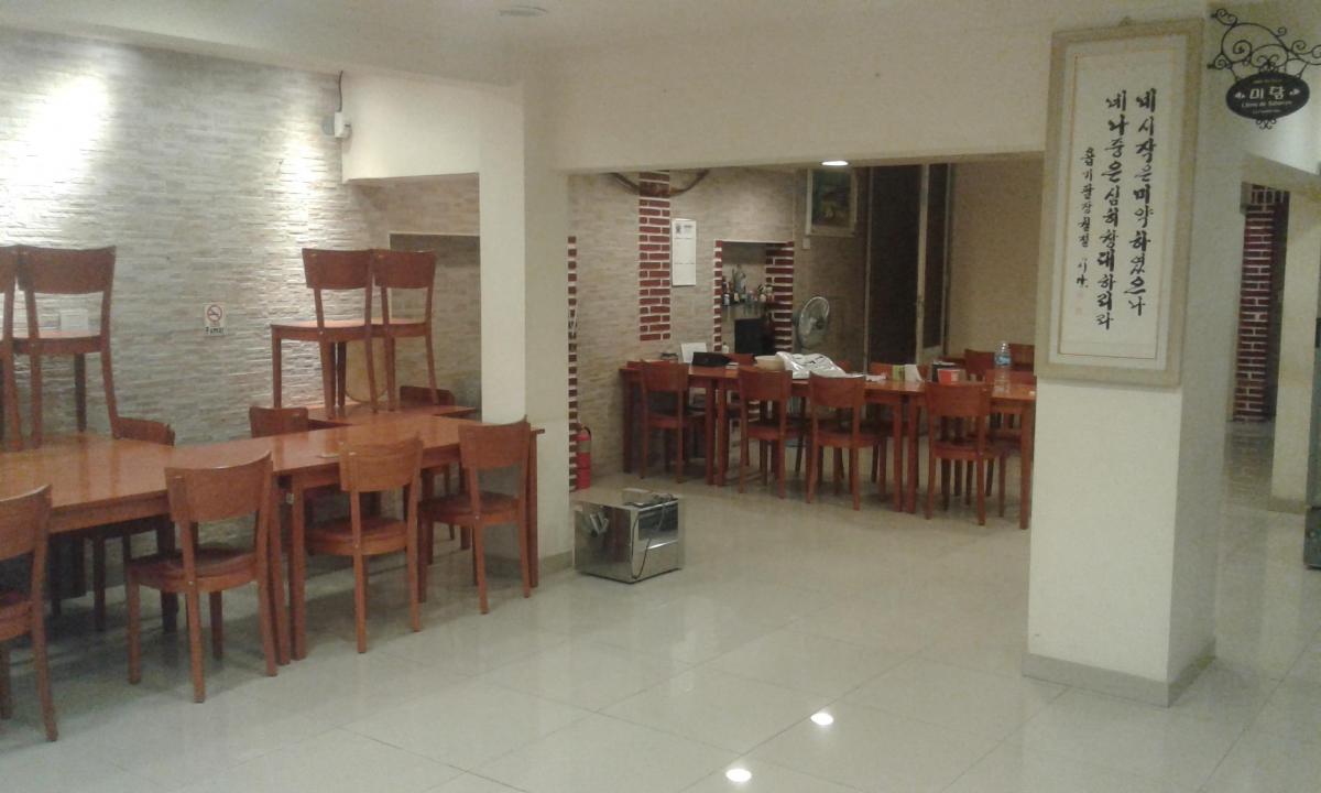 Local Comercial con Vivienda Flores 2