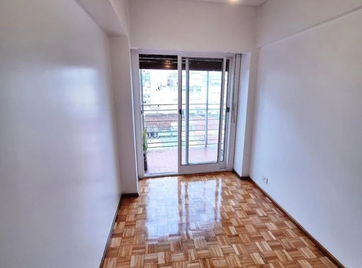 Departamento 5 ambientes con cochera en flores 2