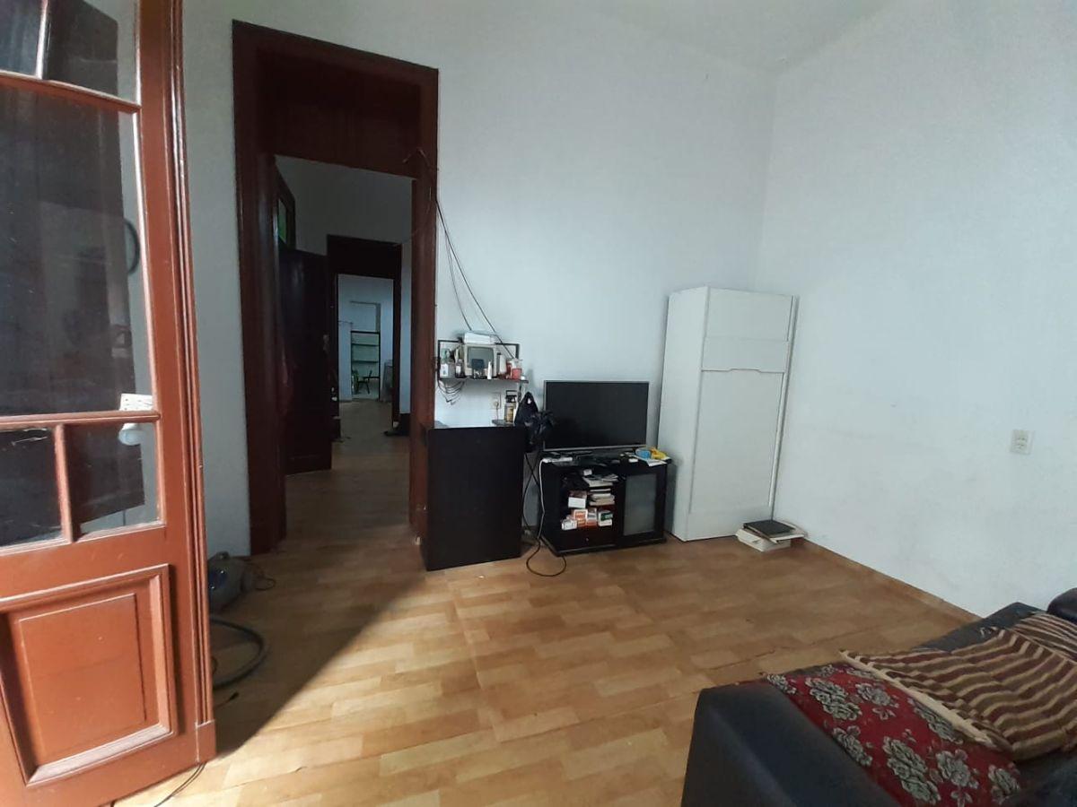Foto de Casa con 422 m² y 5 habitaciones en venta en Parque Chacabuco, imagen 5