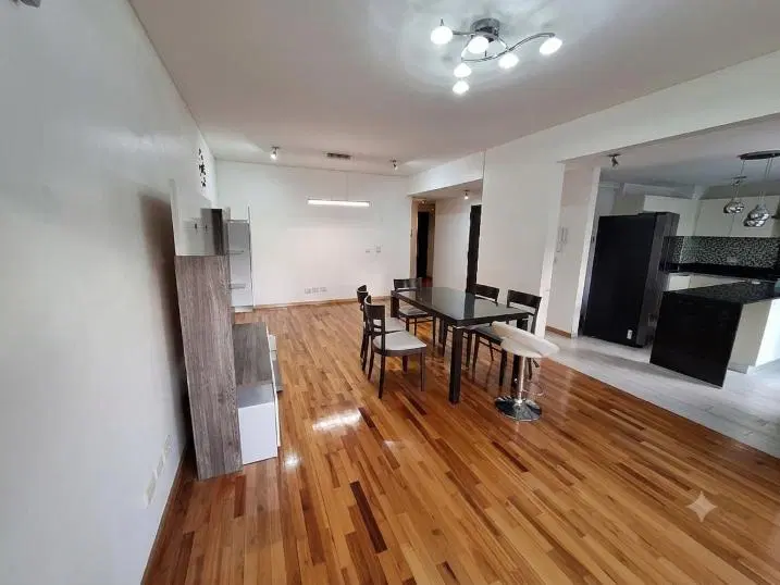 Departamento de 130 m² con 3 habitaciones en venta en Flores Norte 2