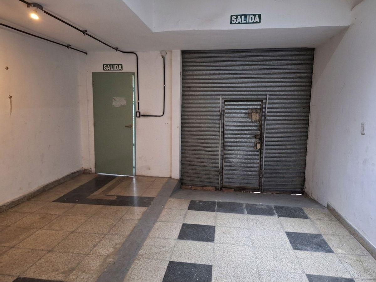 Foto de Depósito de 500 m² con oficinas y cochera en alquiler en Parque, imagen 5