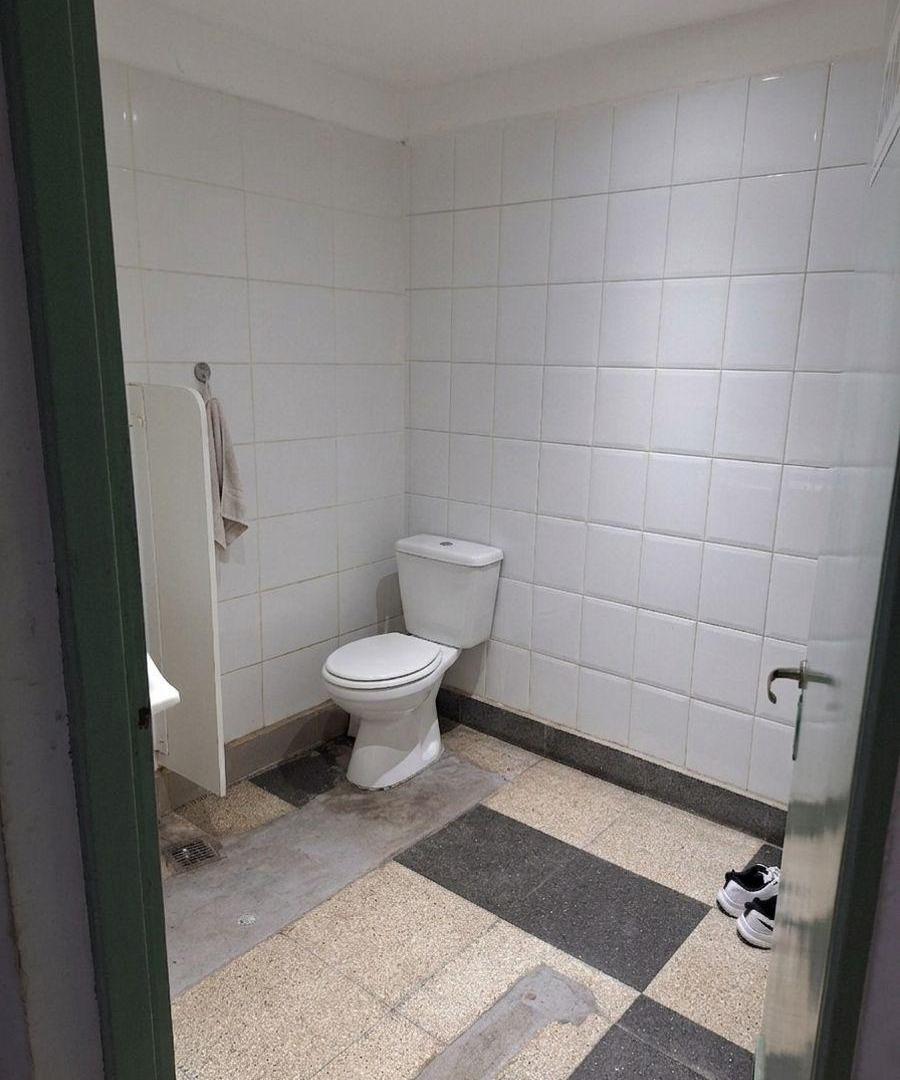 Foto de Depósito de 500 m² con oficinas y cochera en alquiler en Parque, imagen 2