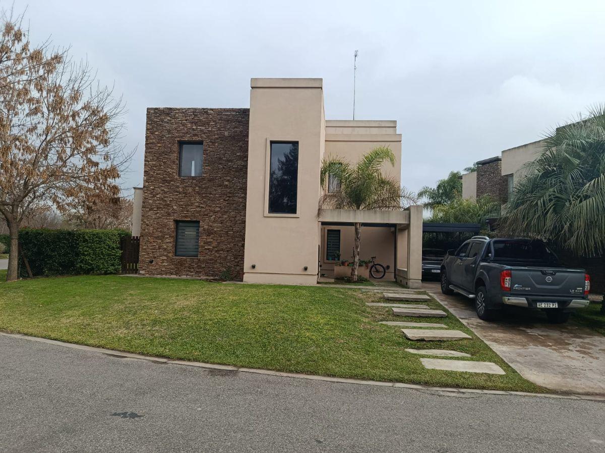 VENTA BARRIO LOS ROBLES LA CAÑADA