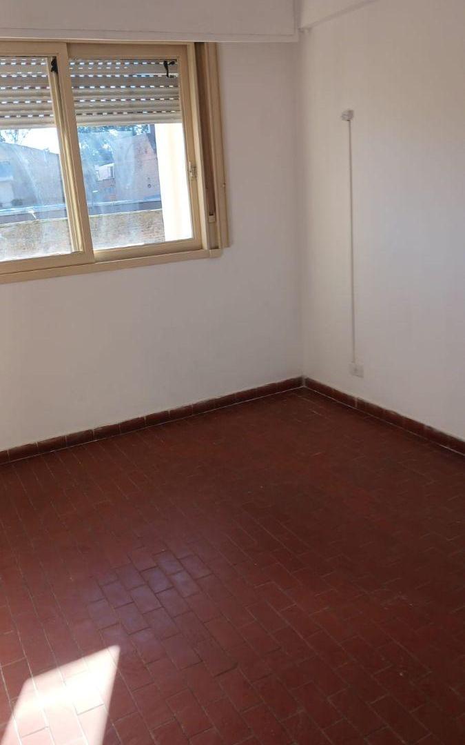 Foto de ALQUILER TRES AMBIENTES CENTRO DE PILAR, imagen 3