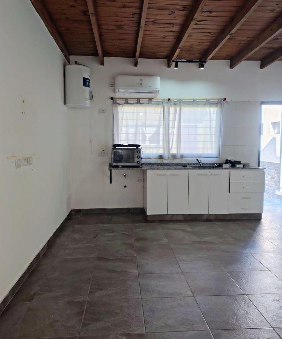 Foto de DOS AMBIENTES EN ALQUILER VILLA MORRA, imagen 3