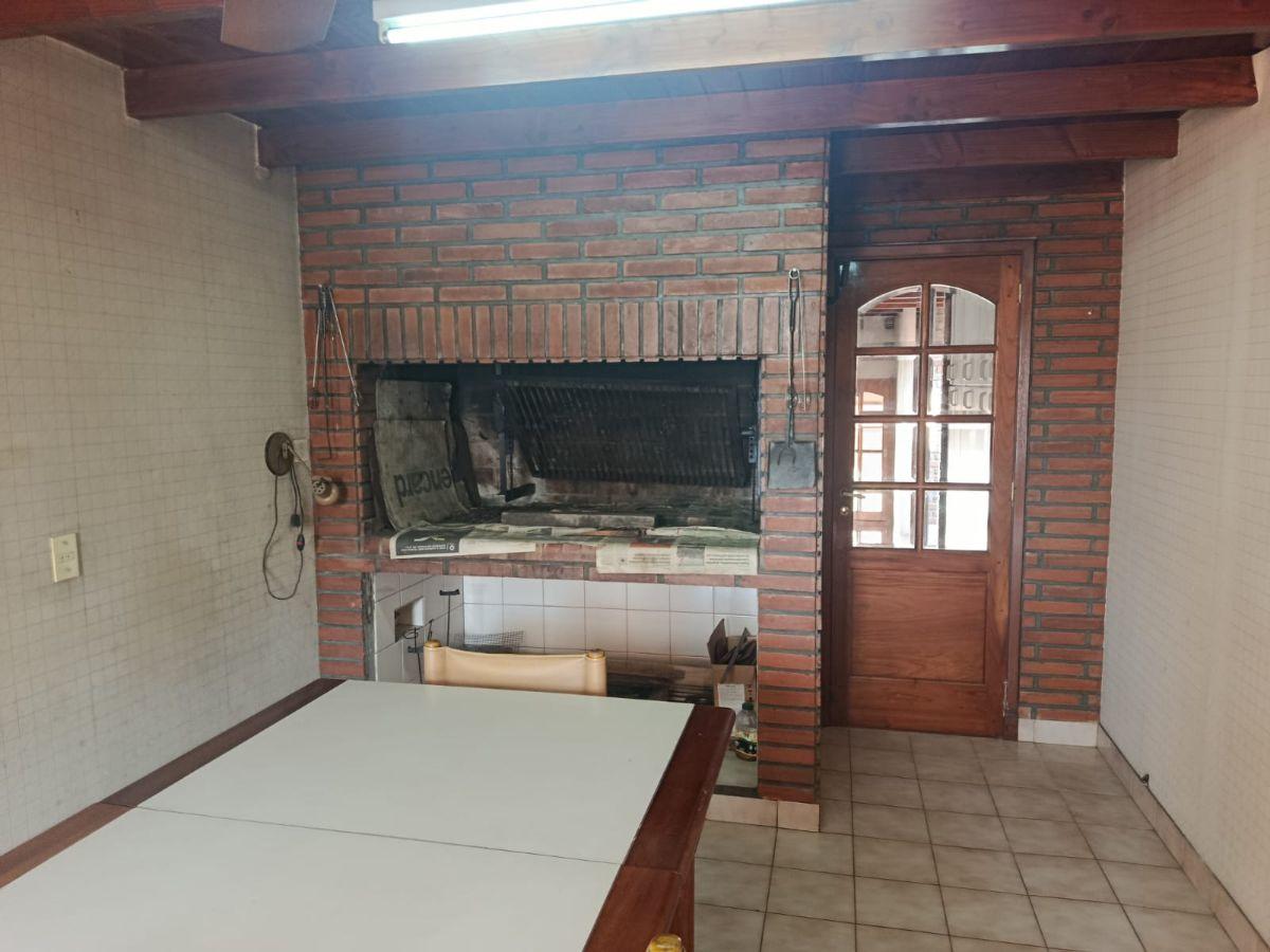 Foto de VENTA CASA PEDRO LAGRAVE Y SAN MARTIN, imagen 4