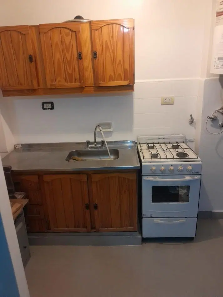 DEPARTAMENTO 1 DORMITORIO POR ESCALERAS - 3 DE FEBRERO 875 4