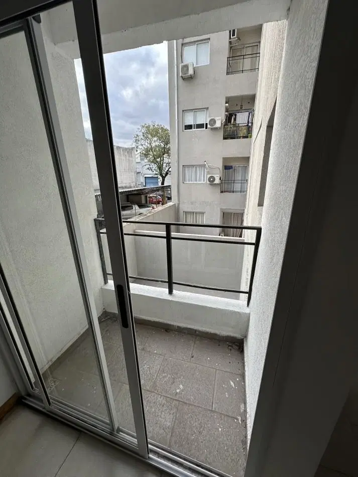 VENTA 2 AMB - BALCON/ MATADEROS 4