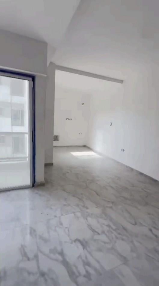 Foto de VENTA - DEPTO 2 AMB CONTRAFRENTE - MATADEROS, imagen 3
