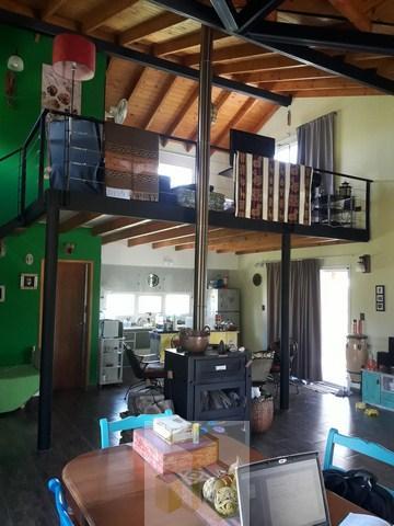 Retasado - Chacras de Abbott - Casa estilo campo
