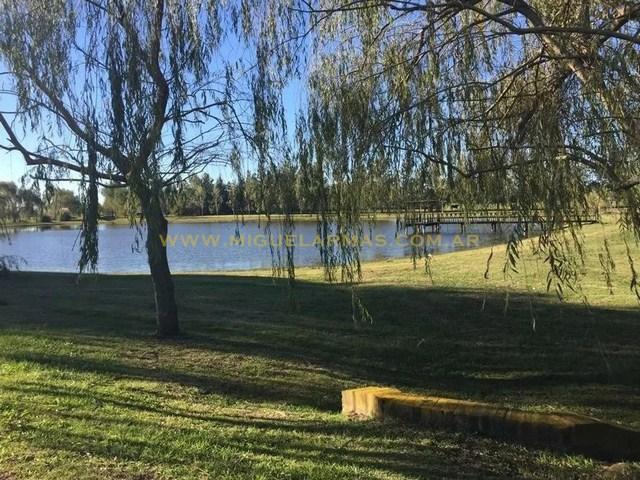 Chacras de Abbott - Lote interno con mejoras y excelente ubicación
