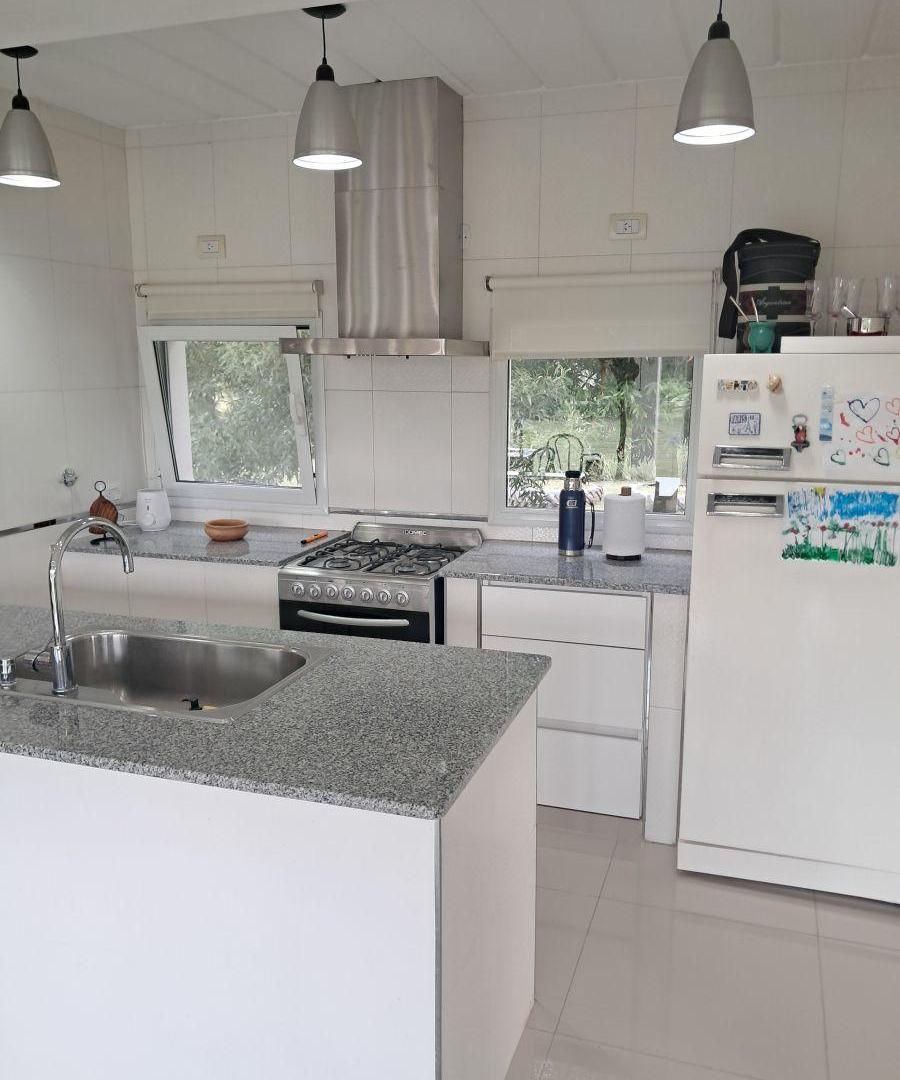 Foto de Chacras de Abbott - Moderna casa de campo con pileta, imagen 5
