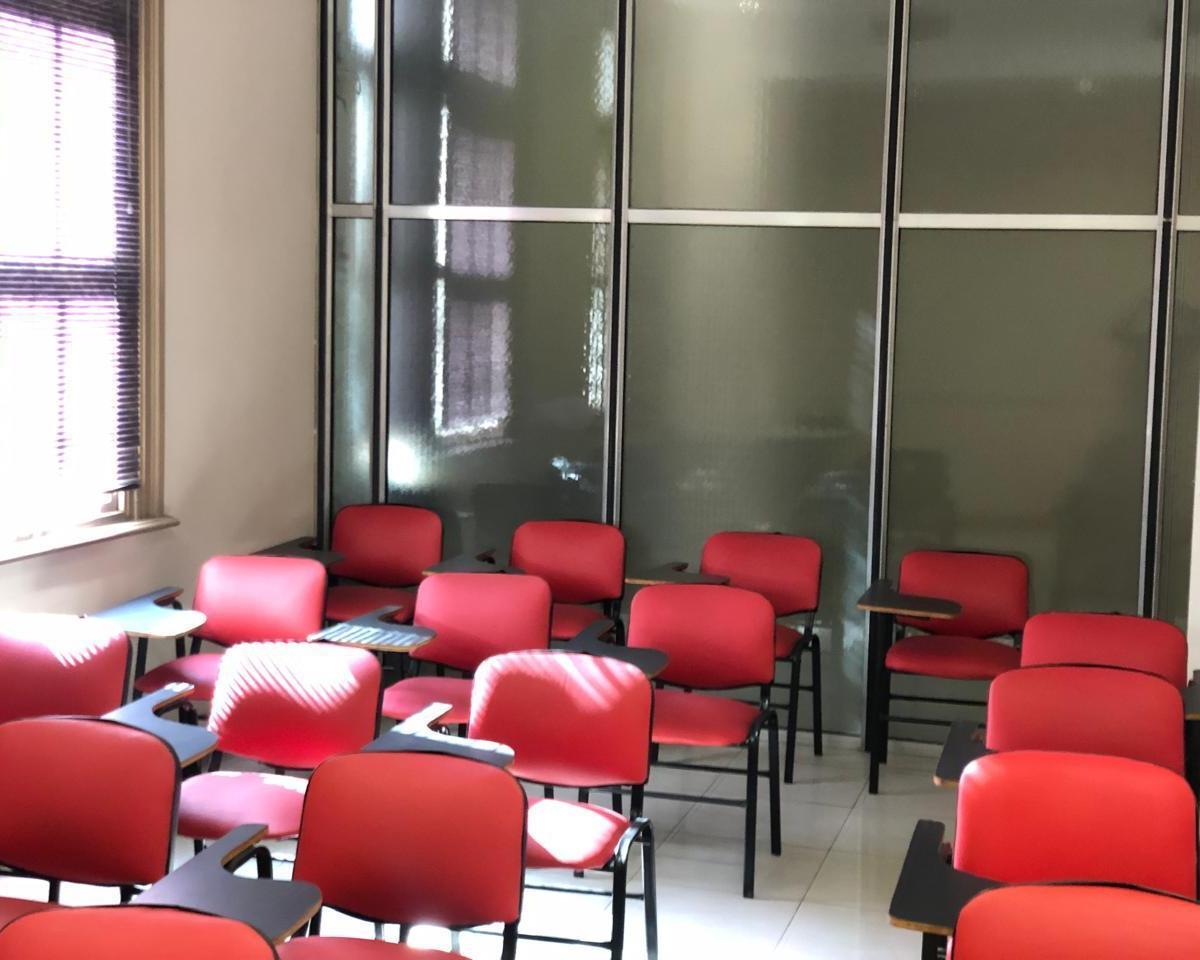 Impecable Oficina de 296 m² - a m de Av Corrientes Linea Subte B 3