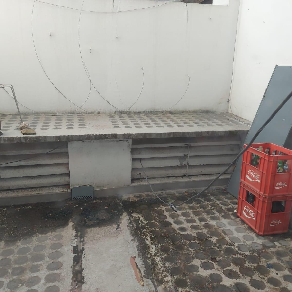Edificio en Block - Local de 110 m² + Dos PH a Reciclar con Patios y Terrazas 2