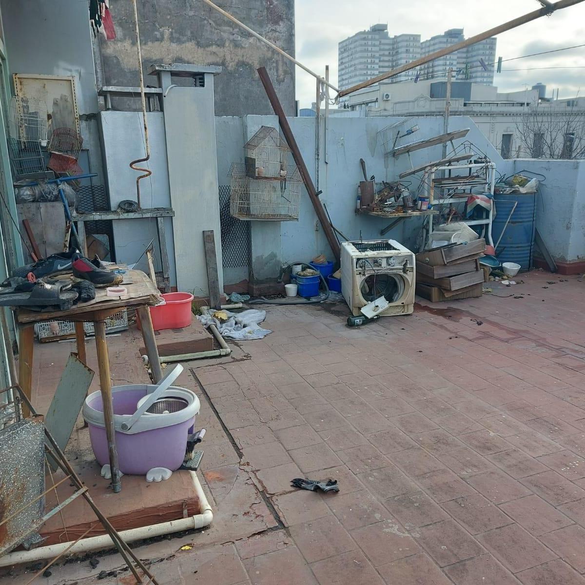 Edificio en Block - Local de 110 m² + Dos PH a Reciclar con Patios y Terrazas 4
