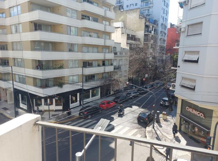 Buen semipiso en esquina - excelente zona 3