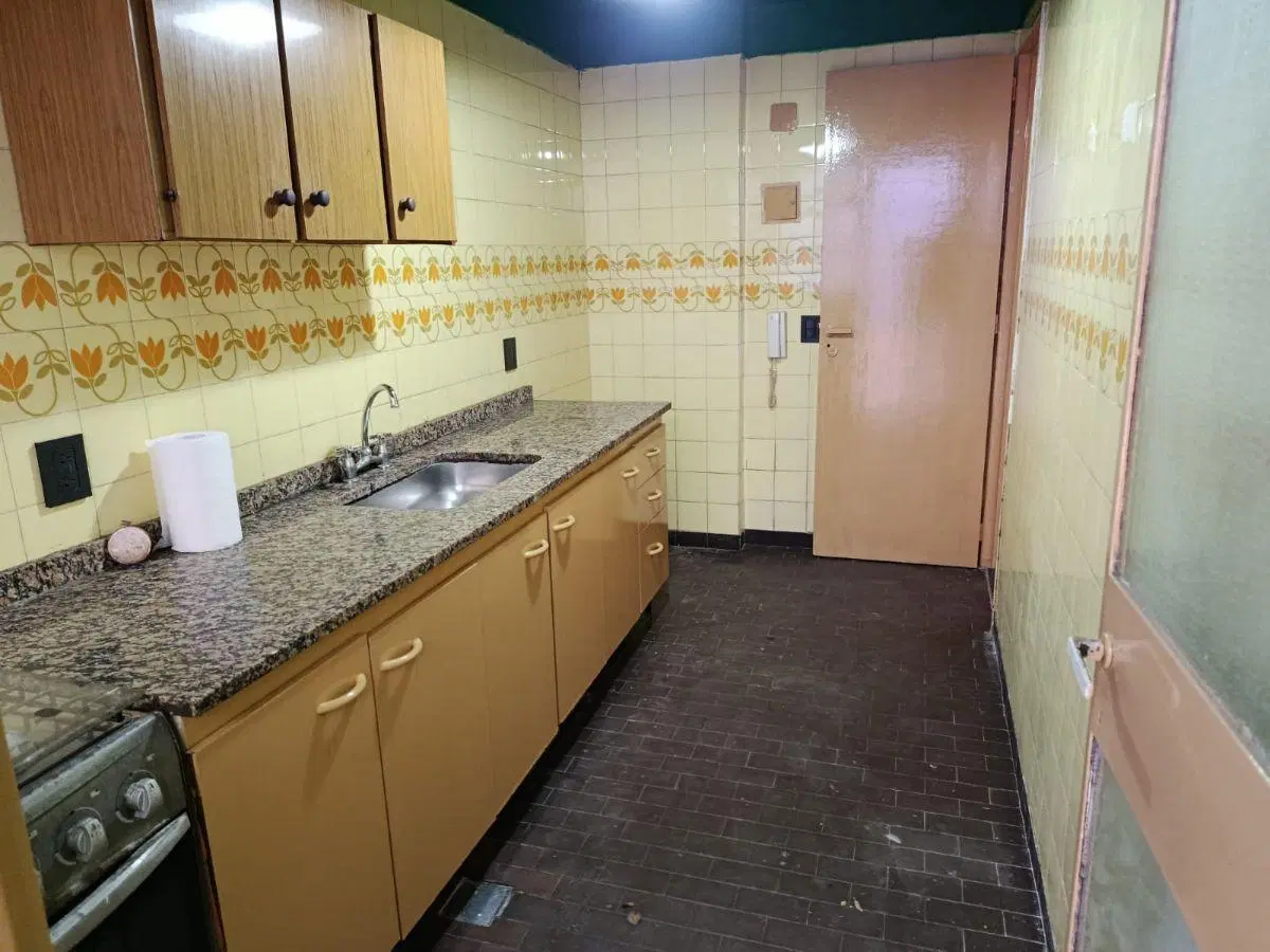 Muy lindo departamento de dos ambientes con patio - Vigilancia 5