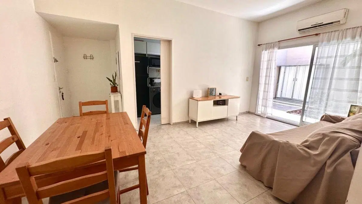 PH de 2 ambientes con PATIO/JARDIN y COCHERA en excelente estado 4