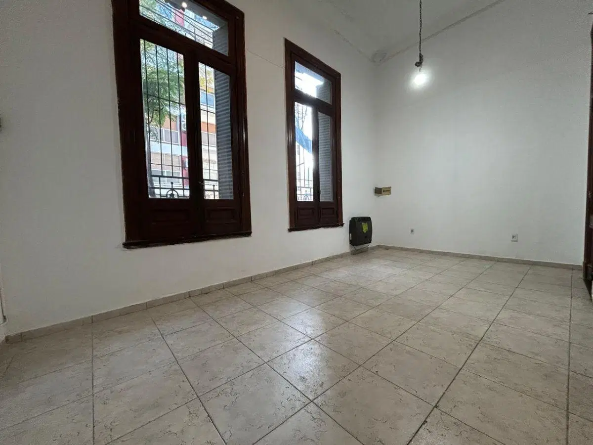 Espectacular PH en alquiler en el barrio de Almagro SIN EXPENSAS (SOLO PARA USO COMERCIAL) 3