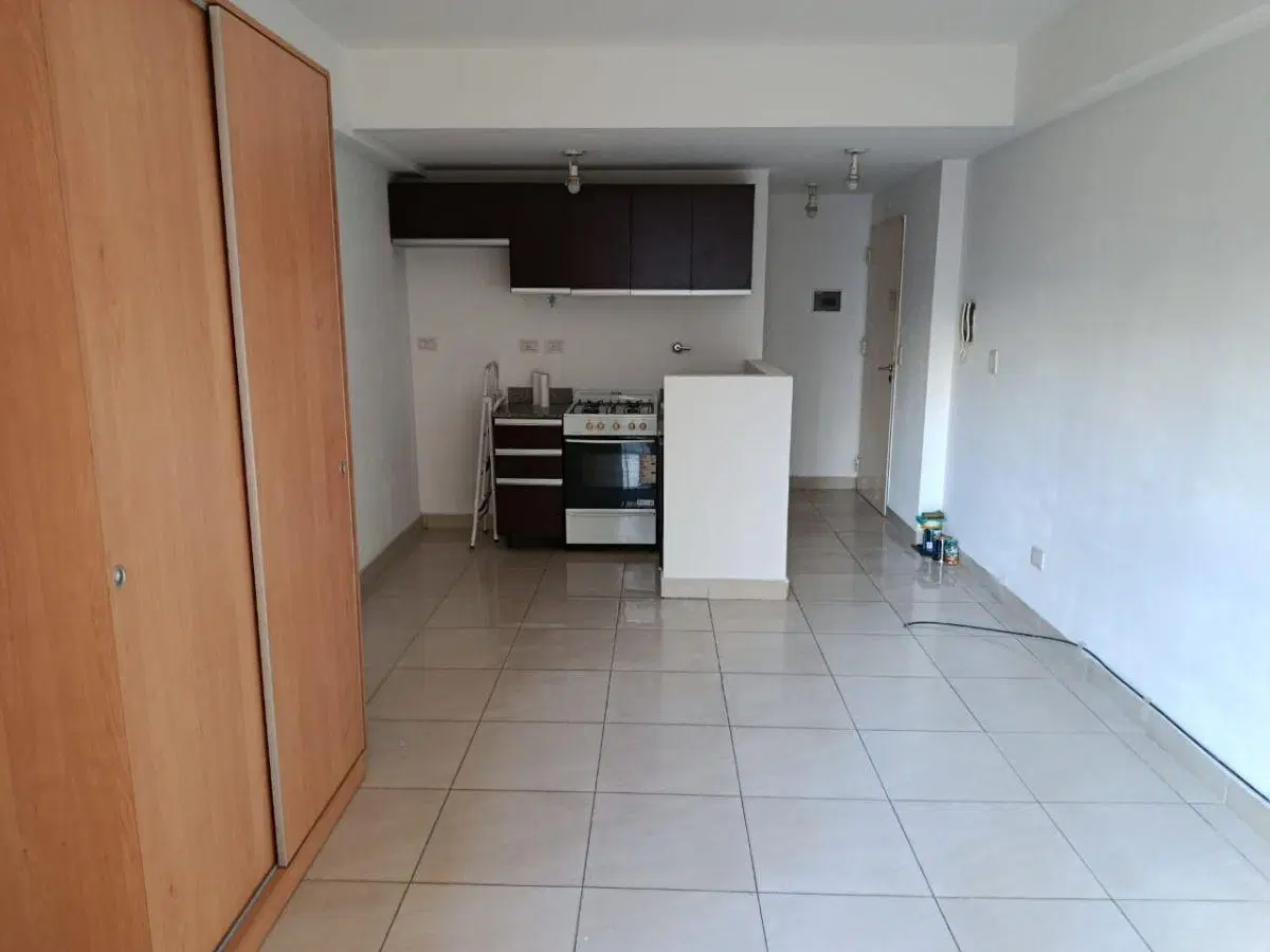 Lindo monoambiente pequeño, en una muy buena zona de Caballito 3