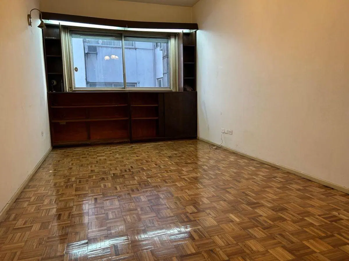 Dos ambientes en buena zona del centro - ubicación estratégica 4