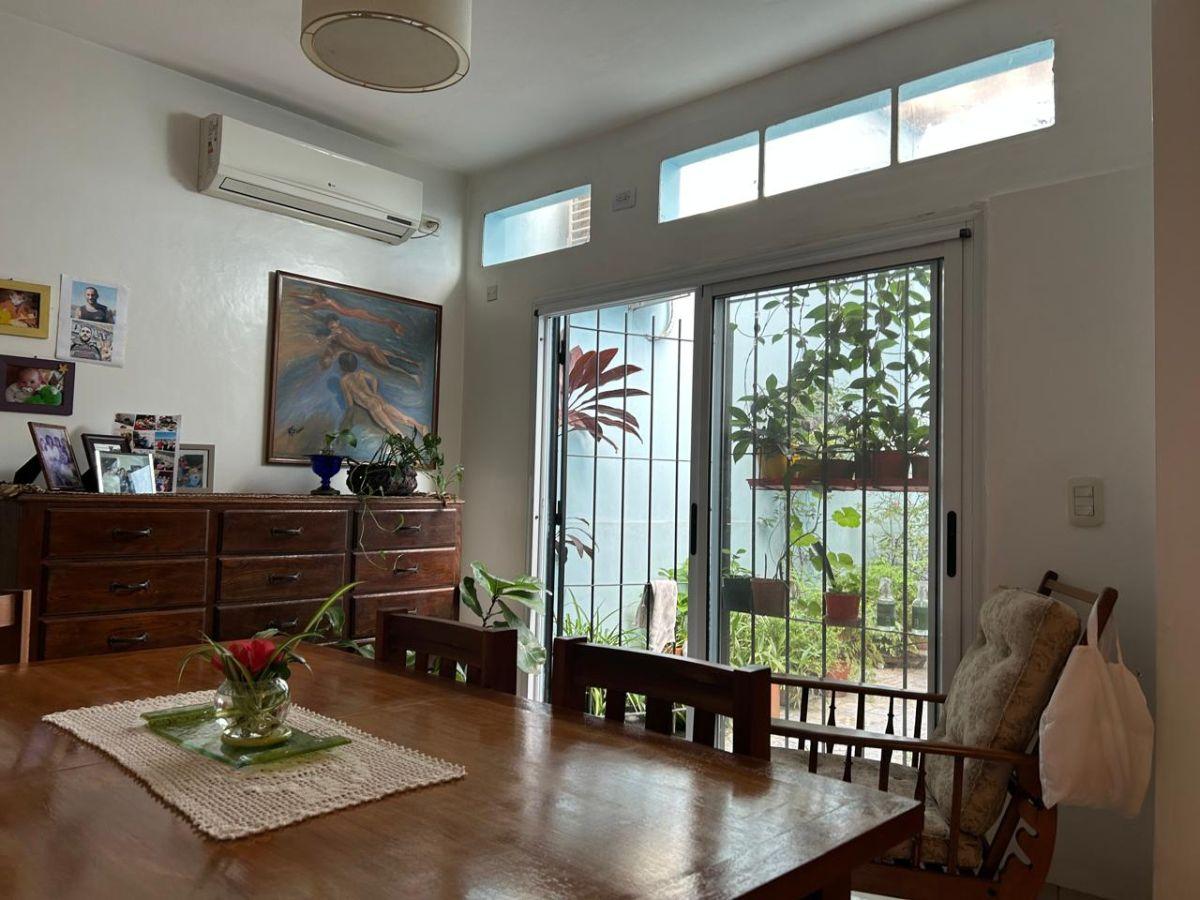 Foto de excelente depto de 3 ambientes con dos patios.- frente al parque lezama, imagen 5