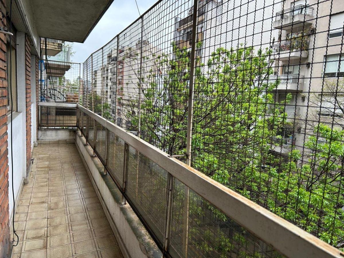 Foto de 4 ambientes con dependencia - BALCON CORRIDO, TRES BAÑOS Y COCHERA, imagen 4