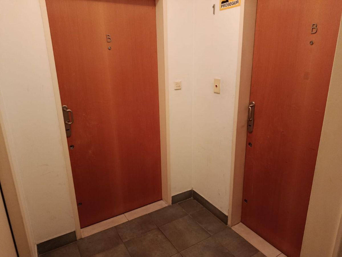 Foto de Hermoso semipiso con patio, balcon y parrilla propia. En excelente zona, imagen 4