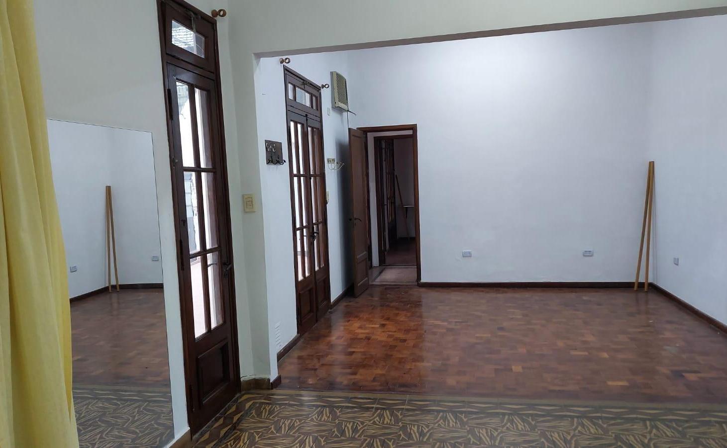 Foto de Alquiler Local-oficina en planta alta San Luis al 1600, imagen 4