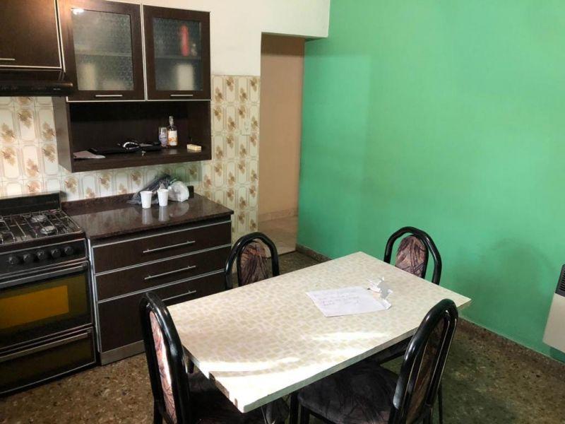 Casa 3 ambientes. | Perez Galdos 1650