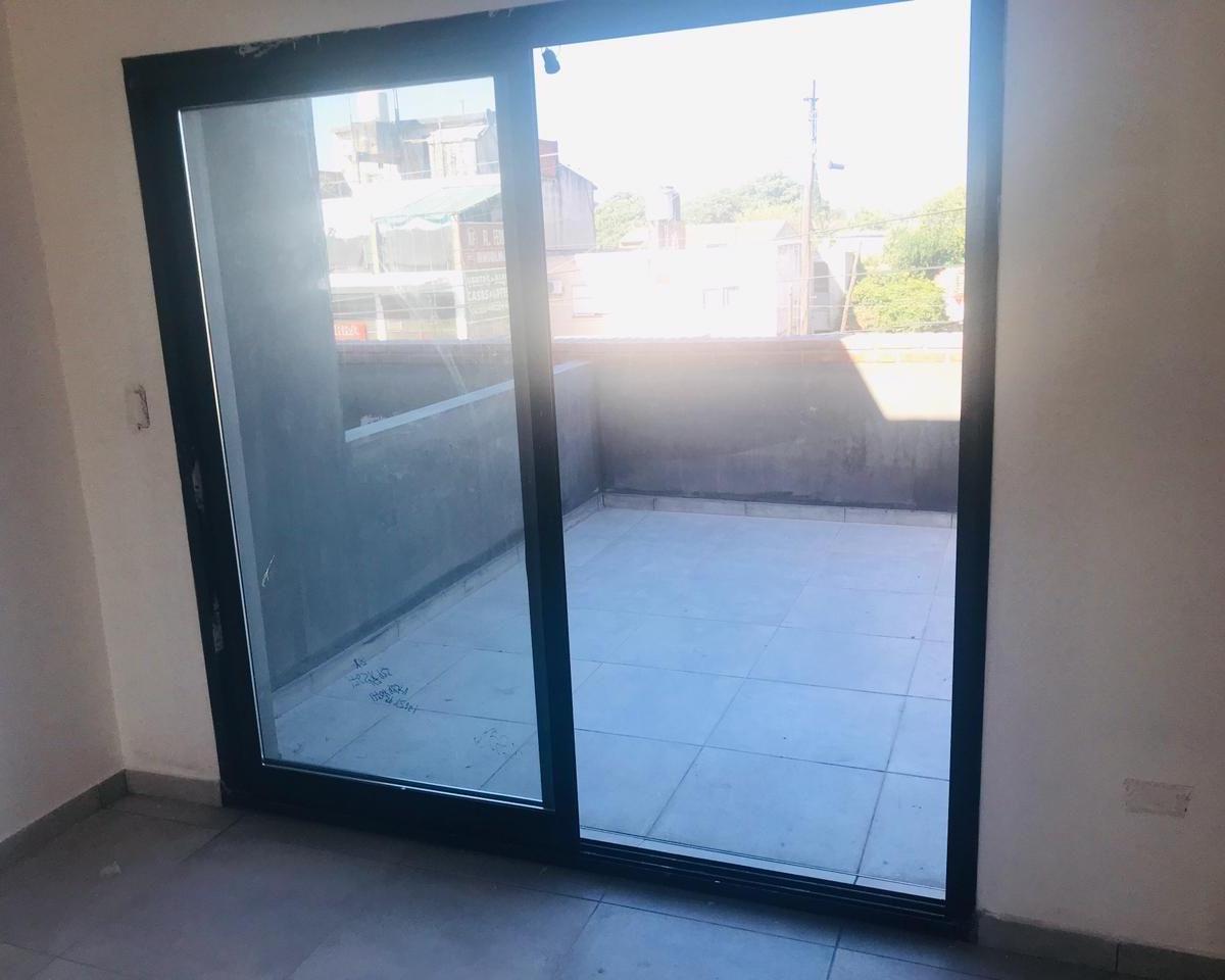 Departamento 3 Ambientes. | Av Presidente Peron 3556 4