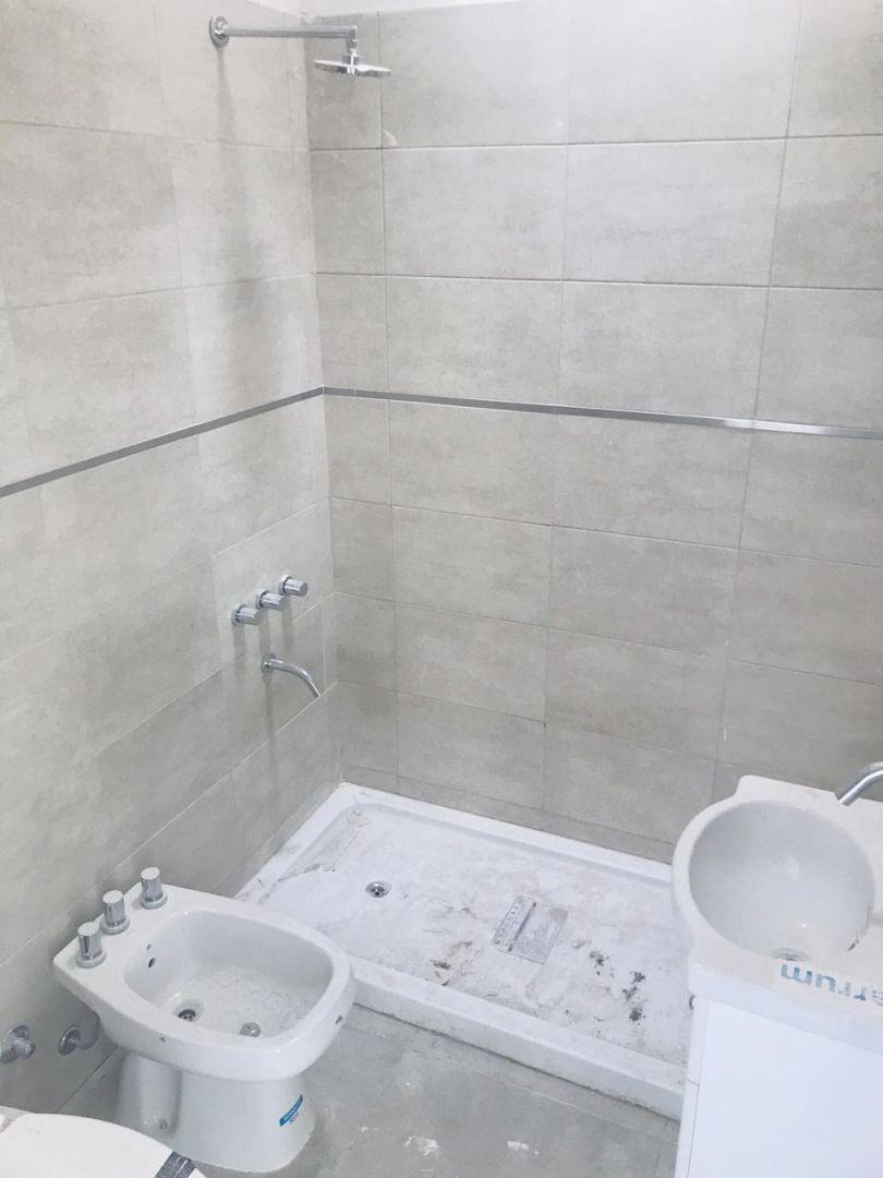 Departamento 3 Ambientes. | Av Presidente Peron 3556 1