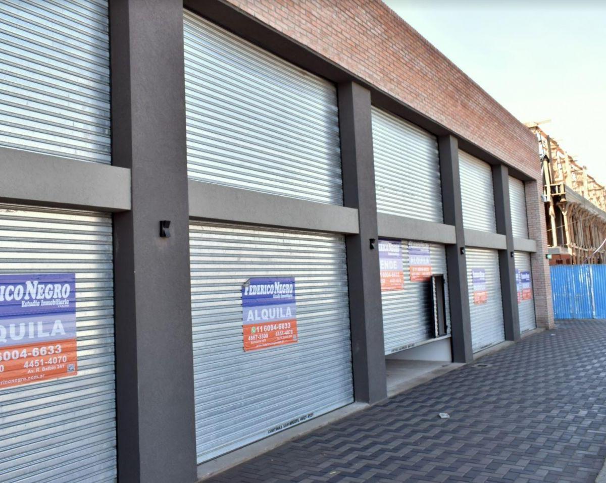 Local. | Avda. Presidente Peron 3552 5