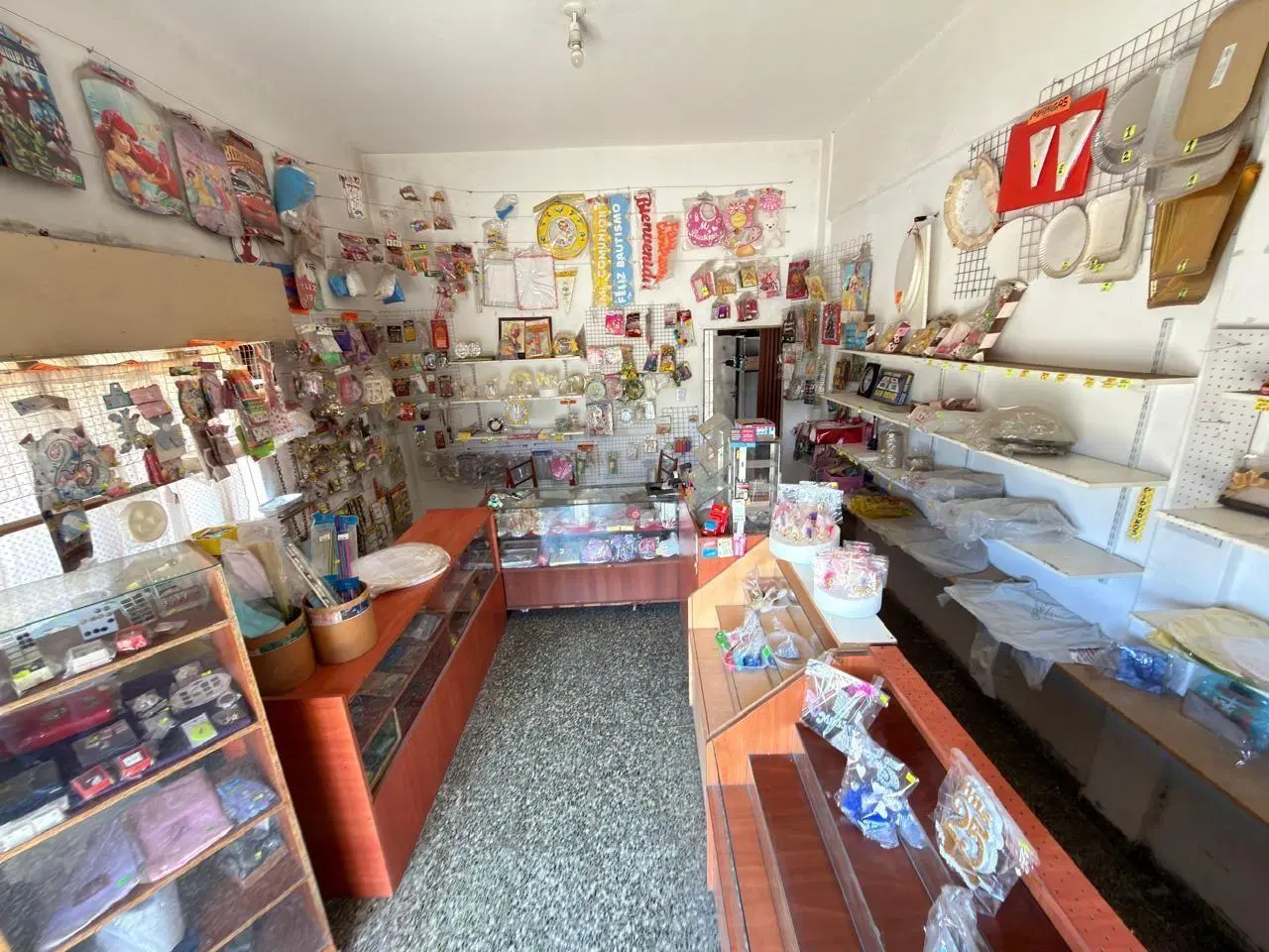 Casa 3 ambientes. | Juan Manzanares 999 5