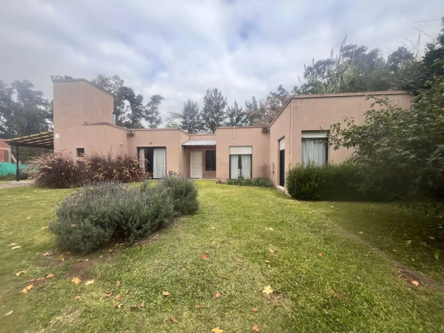 Casa 4 ambientes 0 dormitorios. | Alberto Williams 899 4