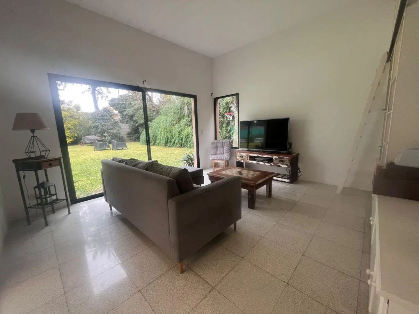 Casa 4 ambientes 0 dormitorios. | Alberto Williams 899 2