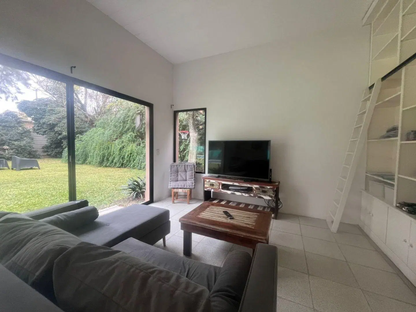 Casa 4 ambientes 0 dormitorios. | Alberto Williams 899 5