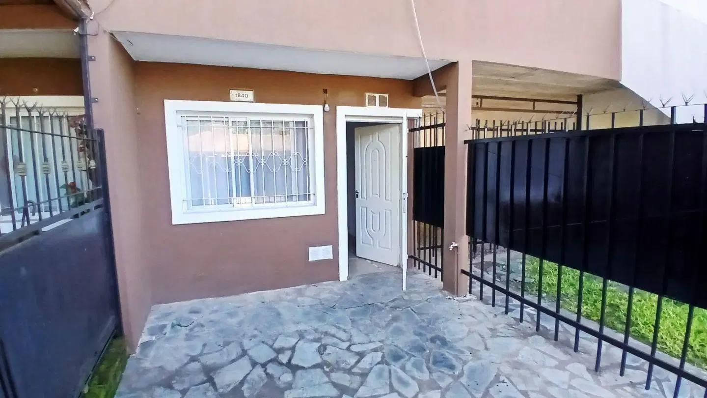 Casa 3 ambientes 0 dormitorios. | José M. Zapiola 1840 3