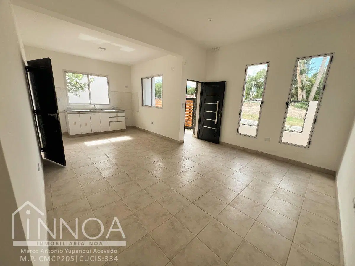 Hermosa Casa a Estrenar en Barrio el Transito Cafayate 5