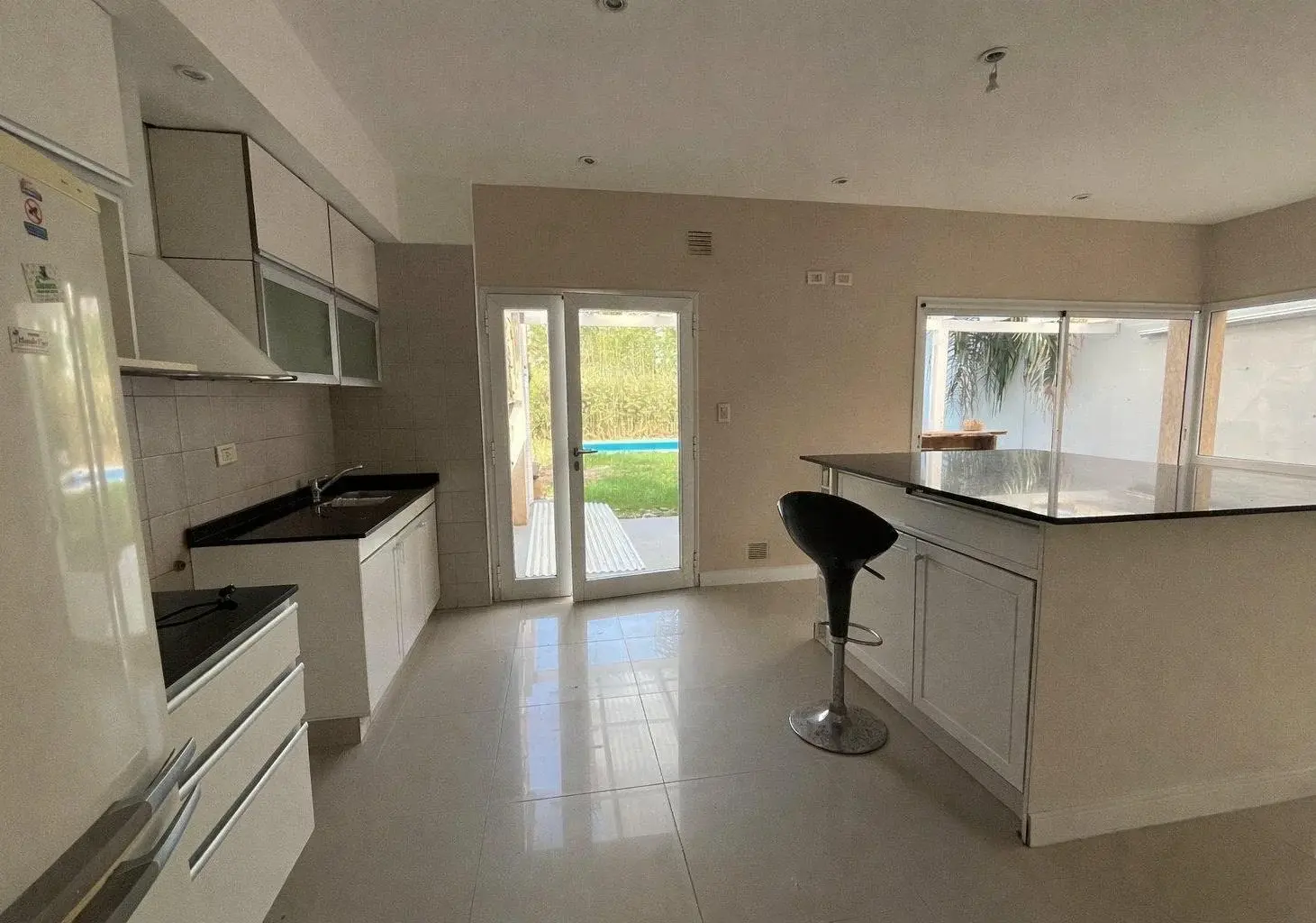 Venta casa 3 dorm en Fisherton 2
