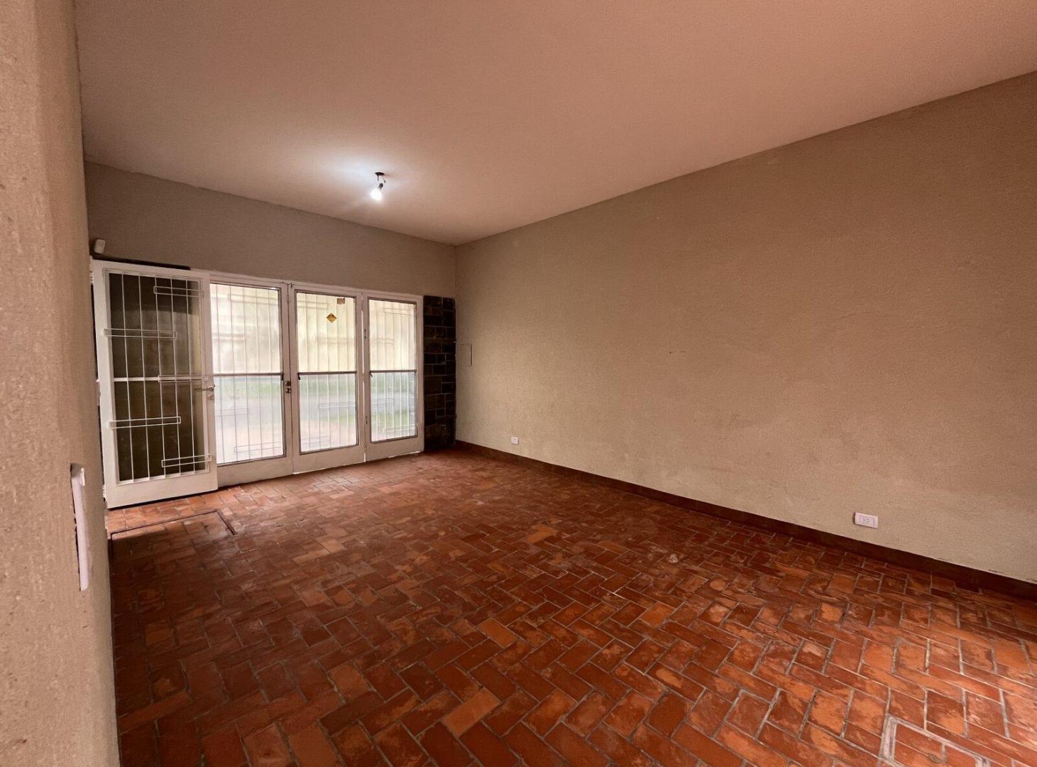 Foto de VENTA CASA EN ZONA NORTE Darragueira 502, imagen 5