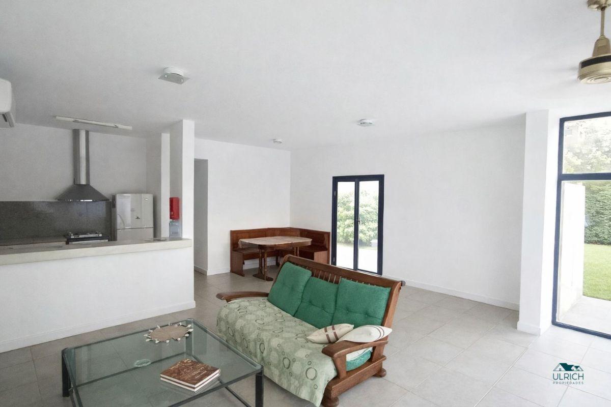 Tortugas Garden Venta 1 dorm PB c/jardín ULRICH PROPIEDADES